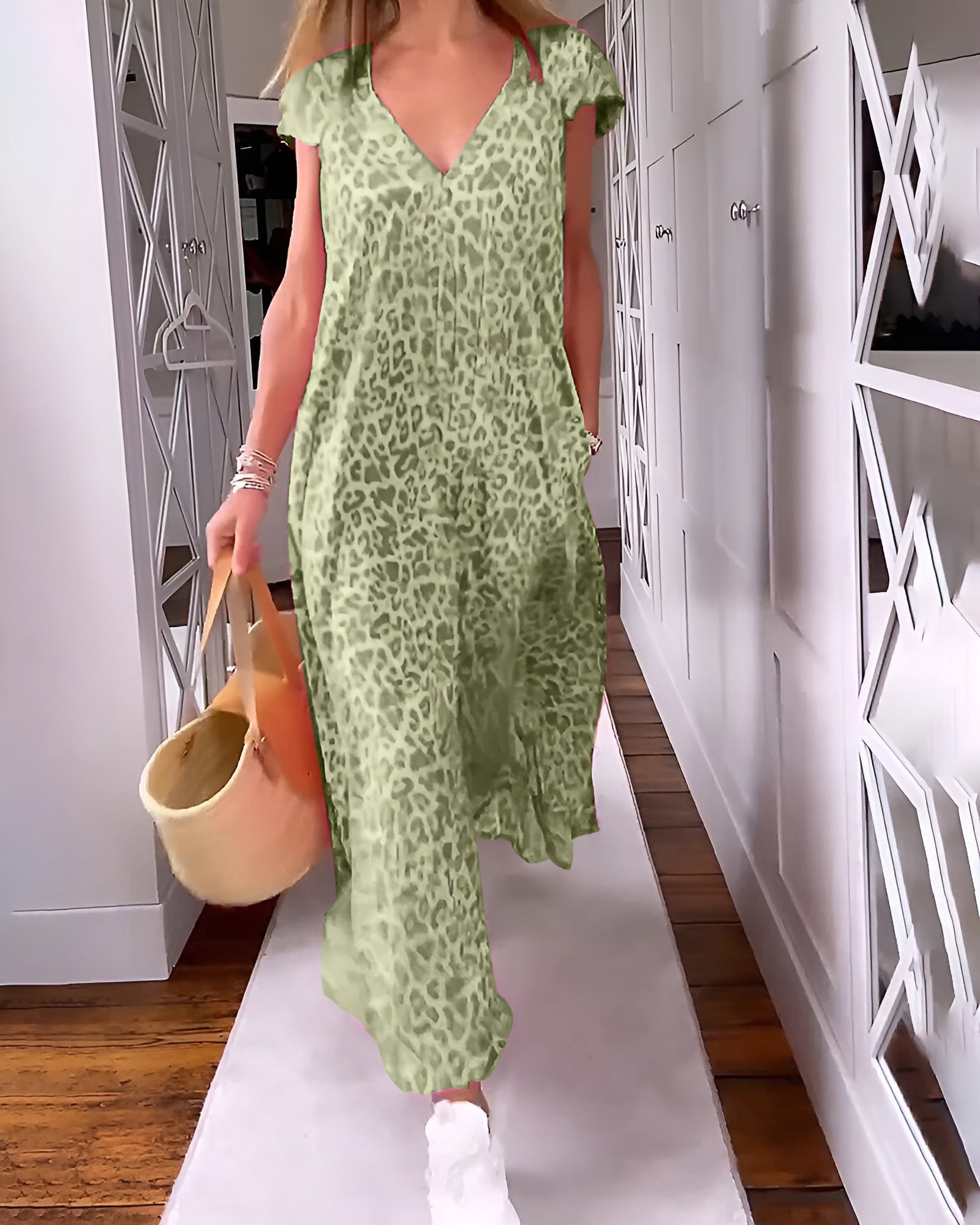 Véronique | Robe longue col V en imprimé à manches courtes